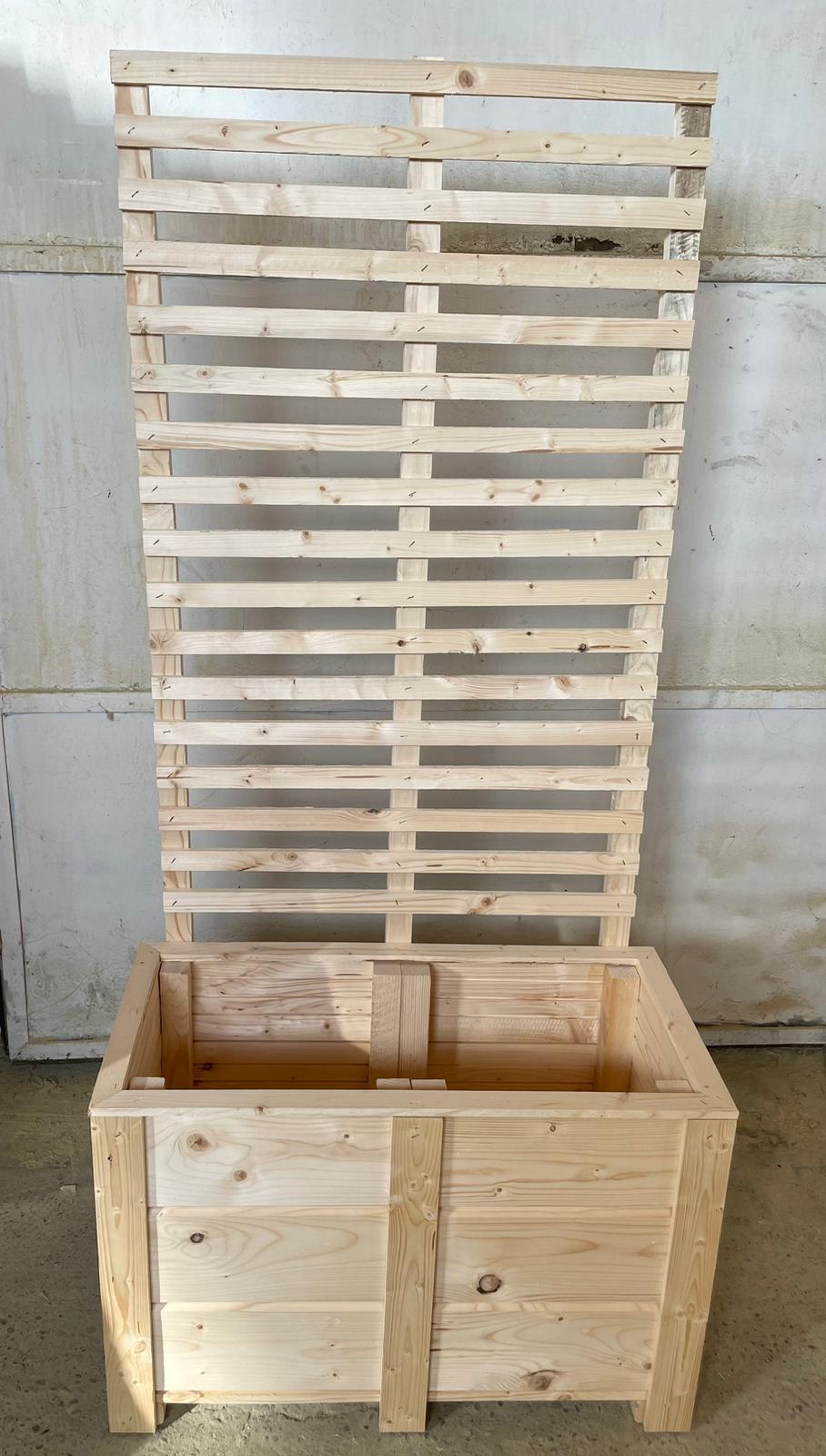 Drevený kvetináč 83 cm x 44 cm s mriežkou